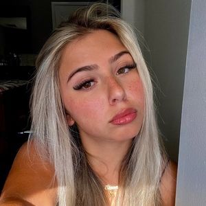 Meet your Posher, Giana